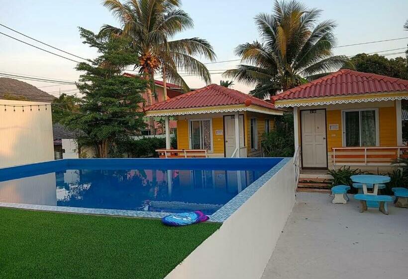 بانگلوی استاندارد, Pooma Resort