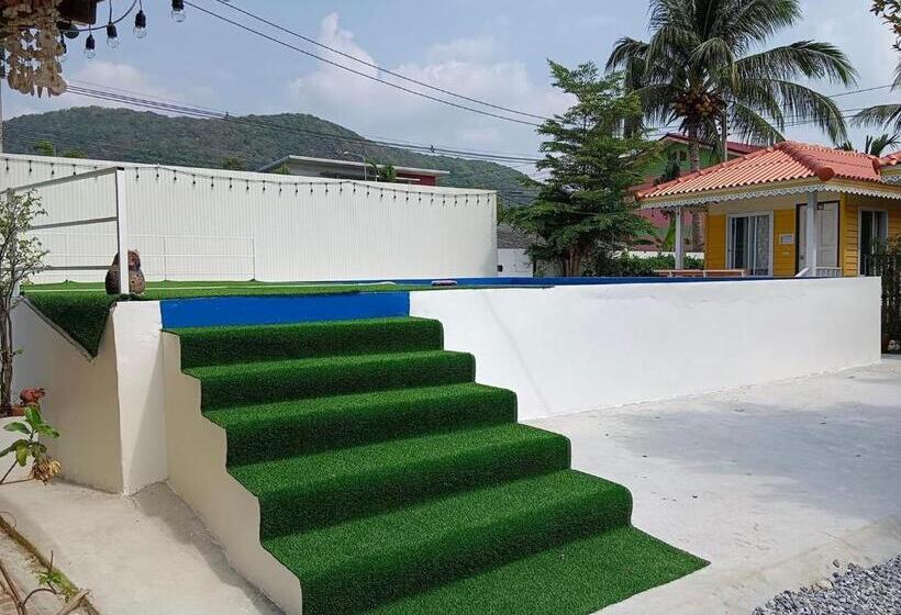 بانگلوی استاندارد, Pooma Resort