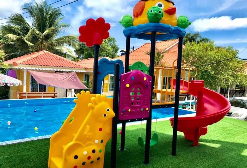 Bungalow Sandard, Pooma Resort