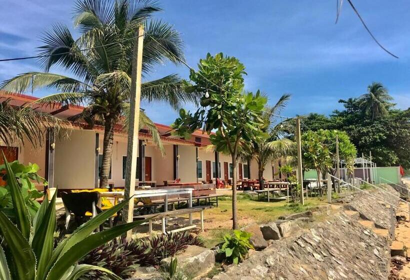 بانگلوی استاندارد با چشم‌انداز دریا, Pooma Resort