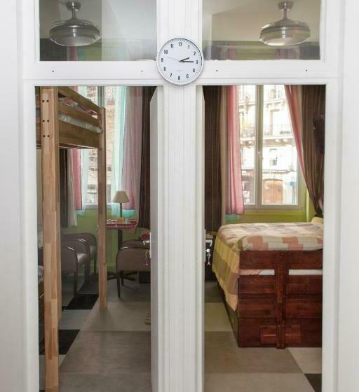 デラックスルーム, Club246 Paris Saint Martin