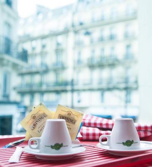 デラックスの4人部屋, Club246 Paris Saint Martin