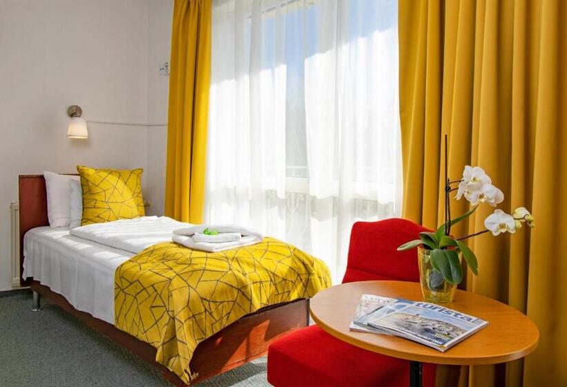 غرفة قياسية ثلاثية مزودة بتراس, Villa My Lake