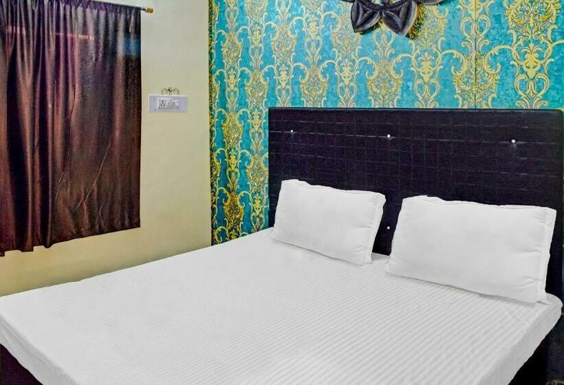 غرفة قياسية ثلاثية, Spot On Hotel Seema Inn