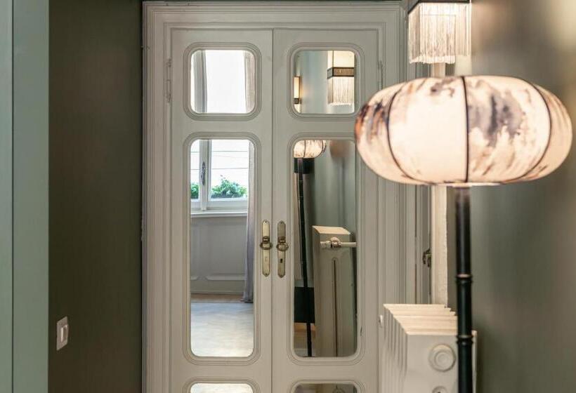 小型套房, The Couper Sant Andrea