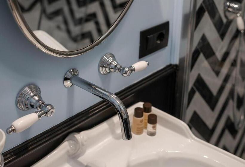 小型套房, The Couper Sant Andrea