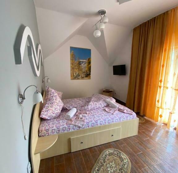 اتاق استاندارد, La Coco Bușteni