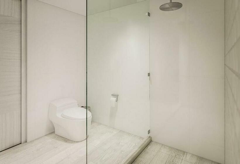 キングサイズベッドのデラックスルーム, Courtyard By Marriott Mazatlan Beach Resort