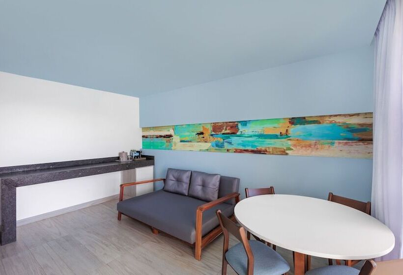 オーシャンビュースイート, Courtyard By Marriott Mazatlan Beach Resort