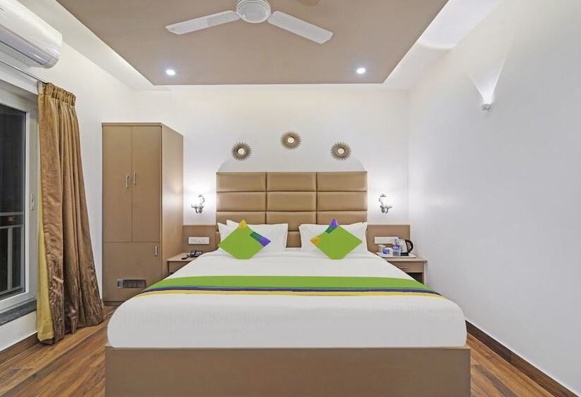 디럭스 룸, Treebo Premium Raffis  Andalusia Bay Way