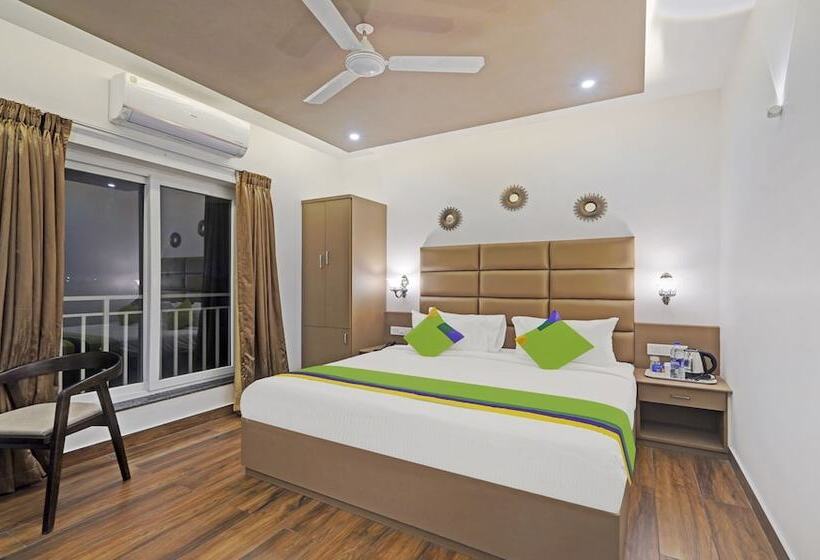 디럭스 룸, Treebo Premium Raffis  Andalusia Bay Way