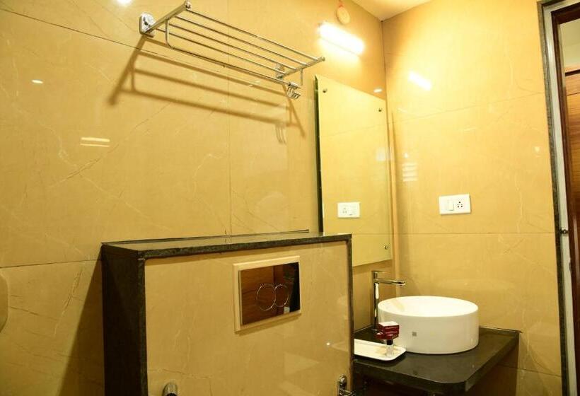 家庭间, U.t.elite