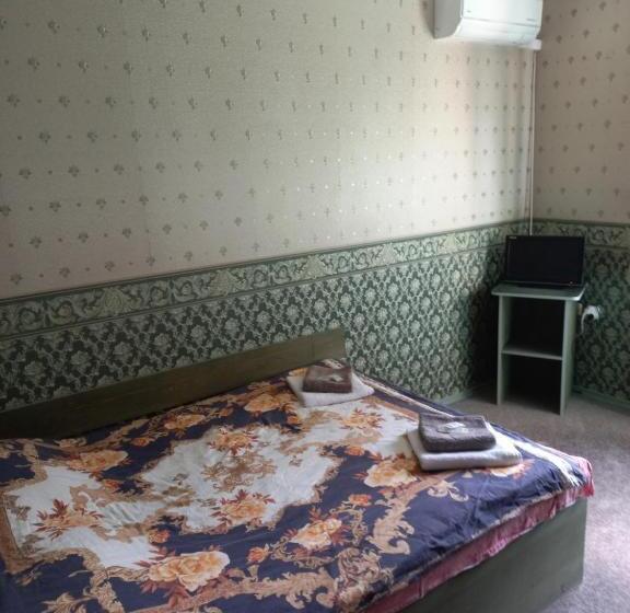 Chambre Triple Standard, къща за гости  хт