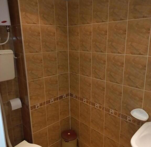 Chambre Triple Standard, къща за гости  хт