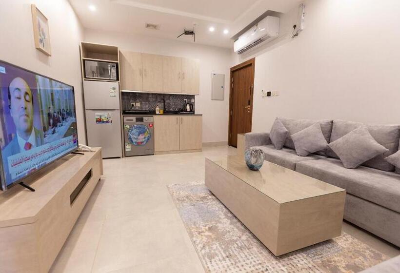 جناح مطلّ علي الحديقة, أحلى الأيام للوحدات الفندقية محايل عسير