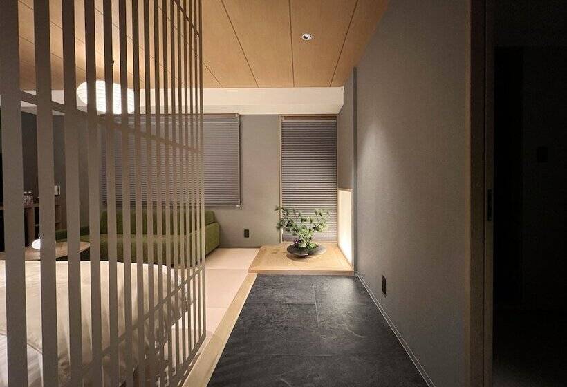 Номер Стандарт, Rinn Gion Shirakawa