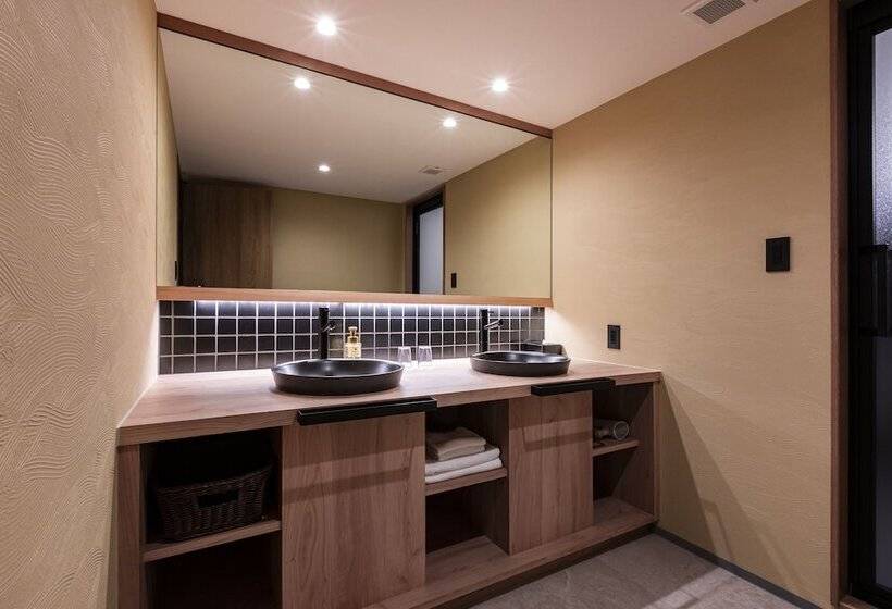 Номер Deluxe, Rinn Gion Shirakawa