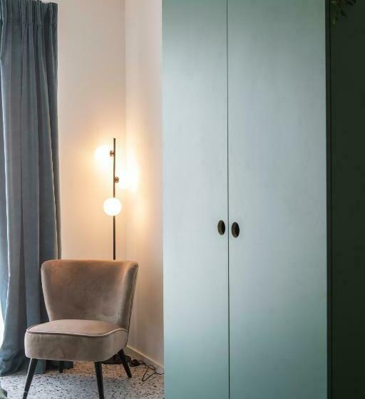 スタンダードルーム, Yust Liege