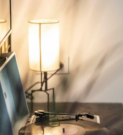 デラックスルーム, Yust Liege