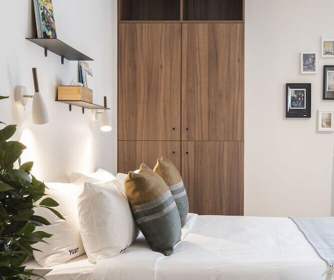 ファミリールーム, Yust Liege