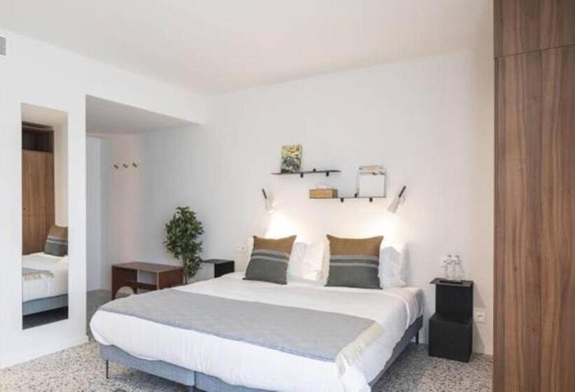 ファミリールーム, Yust Liege