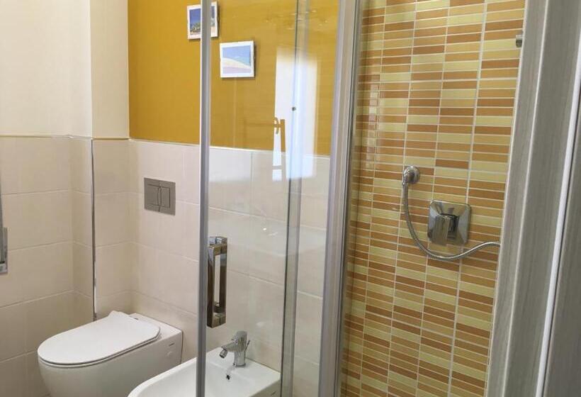 스탠다드 트리플 룸, B&b Fleurs