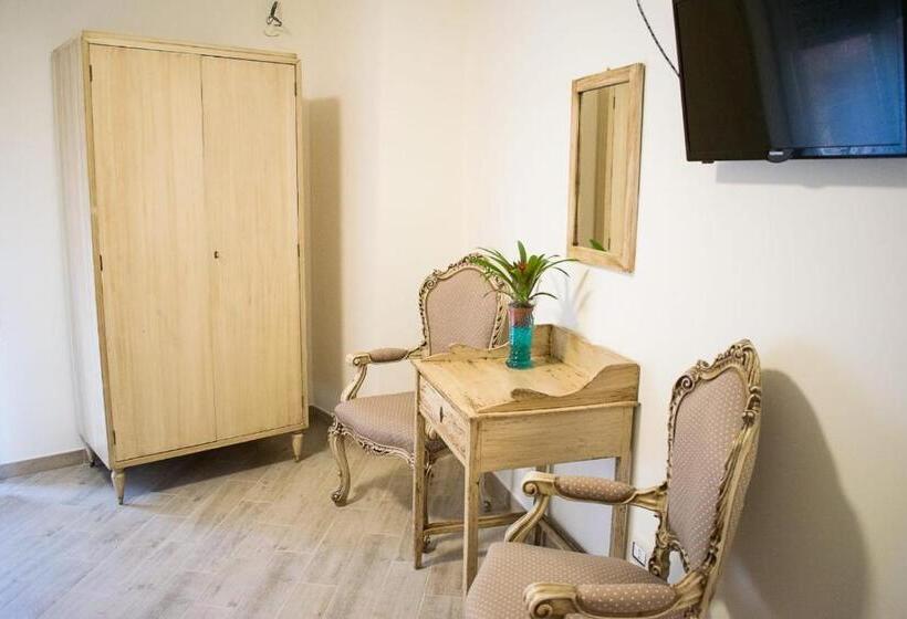 스탠다드 트리플 룸, B&b Fleurs