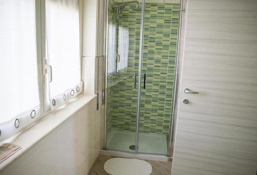 Номер Стандарт, B&b Fleurs