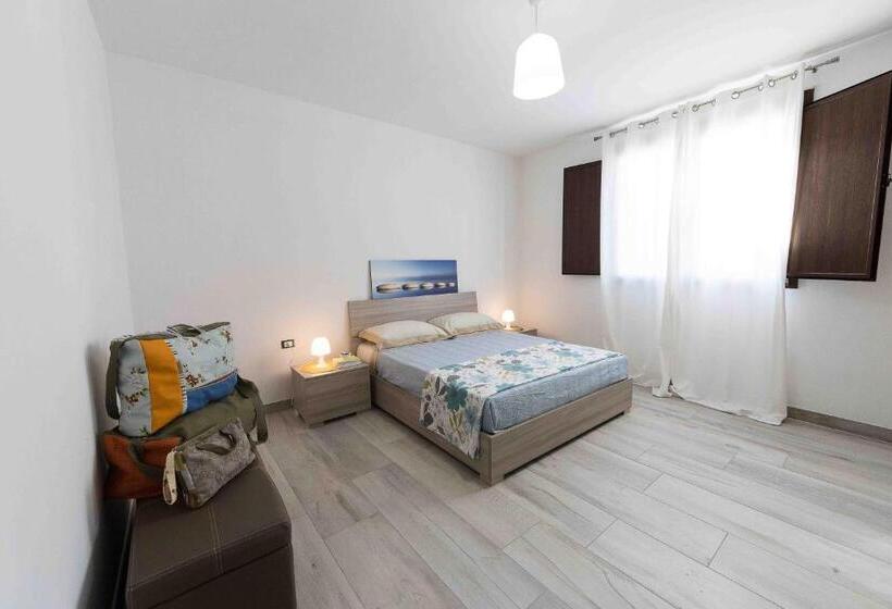 غرفة عائلية مطلّة علي الحديقة, Iori Salento B&b