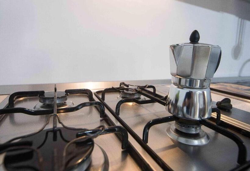 غرفة عائلية مطلّة علي الحديقة, Iori Salento B&b