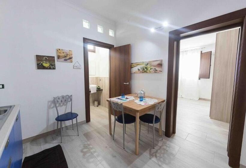 غرفة عائلية مطلّة علي الحديقة, Iori Salento B&b