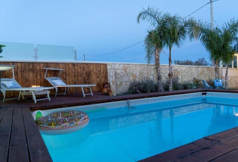 غرفة عائلية مطلّة علي الحديقة, Iori Salento B&b