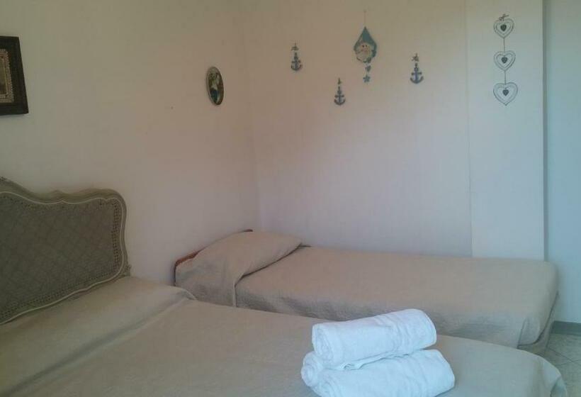 클래식 4인 룸, Guest House Attico Della Vittoria