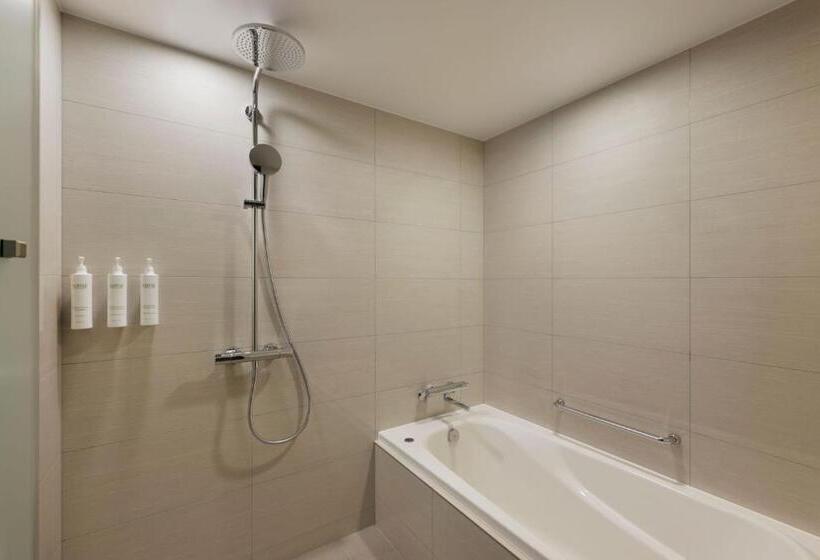 سوئیت با تخت بزرگ, Courtyard By Marriott Nagoya