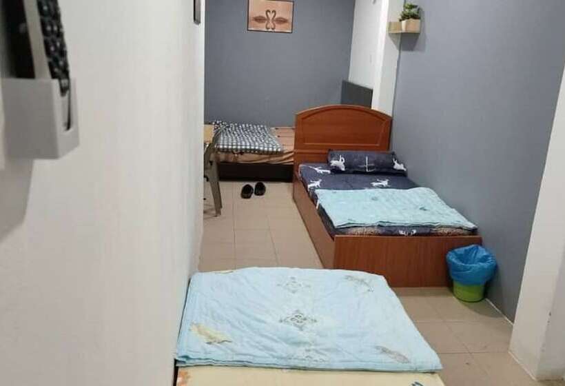 חדר משפחתי, Spot On 90439 Lh Home