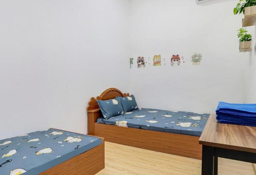 חדר סטנדרט לשלושה, Spot On 90439 Lh Home