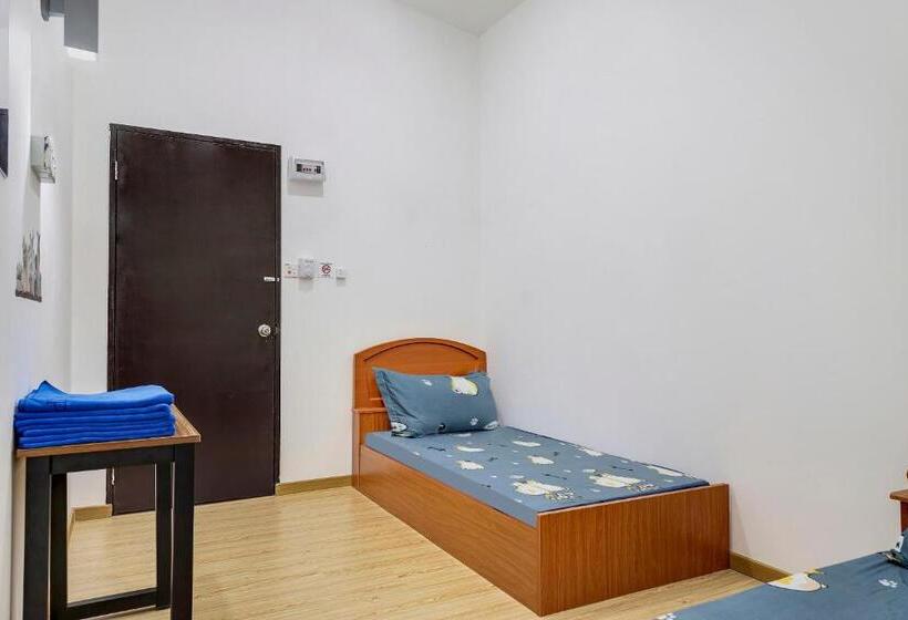 חדר סטנדרט לשלושה, Spot On 90439 Lh Home