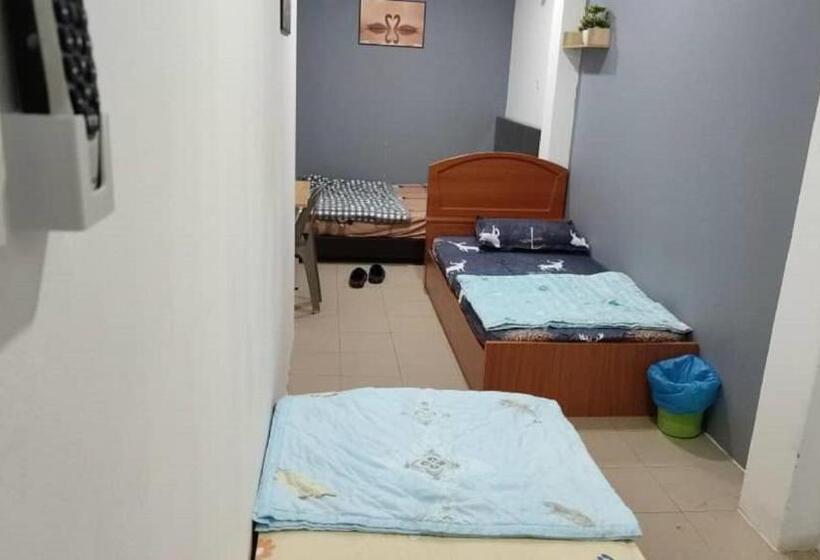 חדר משפחתי, Spot On 90439 Lh Home