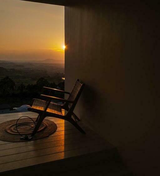 Habitació Estàndard, Moane