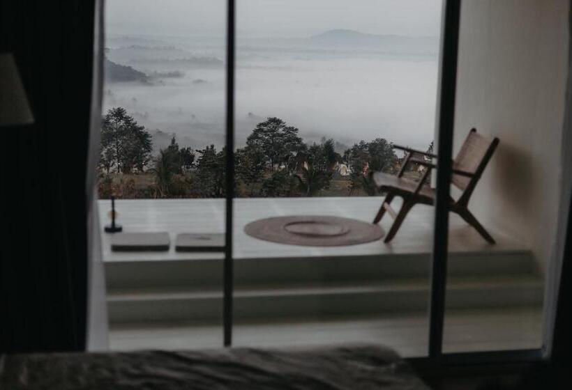 Habitació Estàndard, Moane