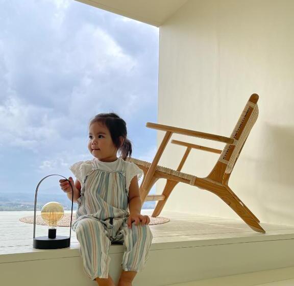 Habitació Estàndard, Moane