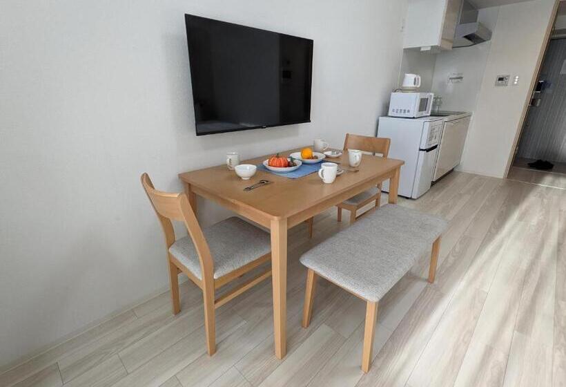 디럭스 트리플 룸, Eslead Hotel Namba Daikokucho