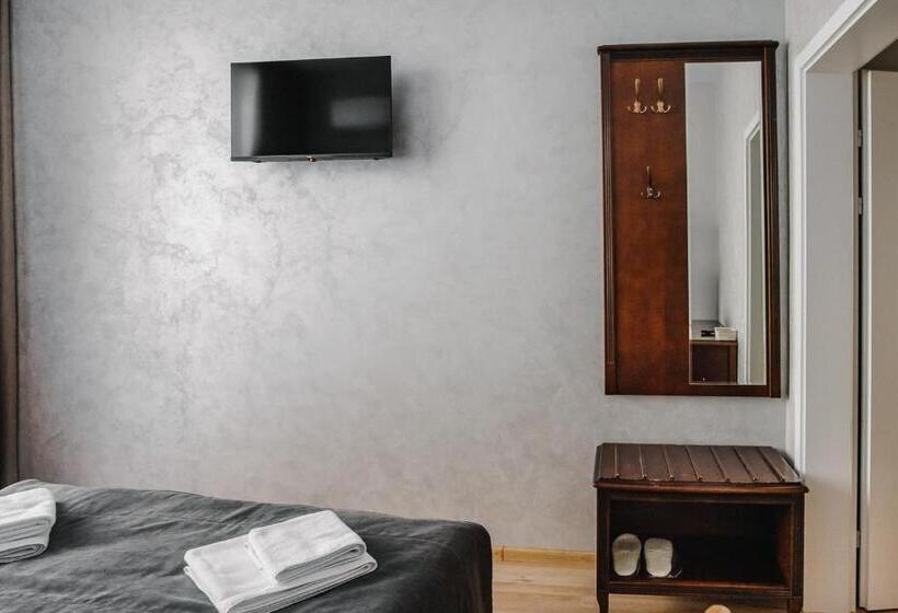 Perhehuone, чевермето ірен