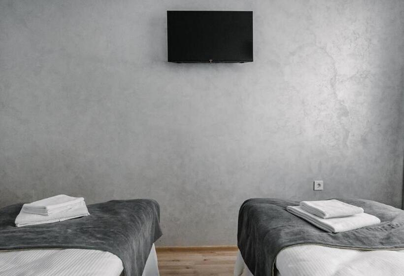 Perhehuone, чевермето ірен