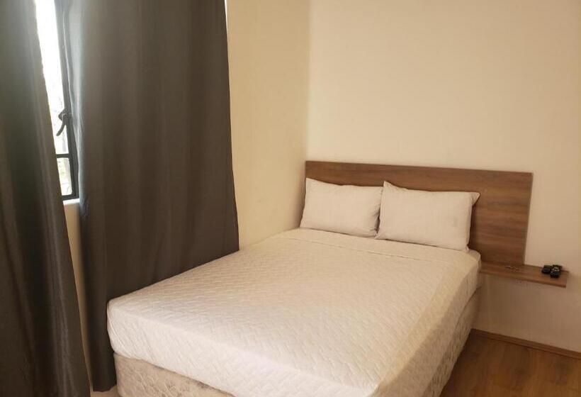 Quarto Estandar, Singular Antara