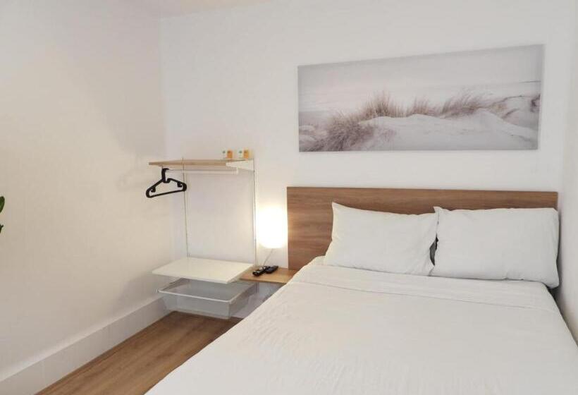 Quarto Estandar Banheiro Compartilhado, Singular Antara