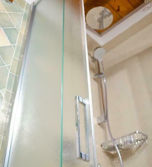 סוויטת ג'וניור נוף לים, La Minditta