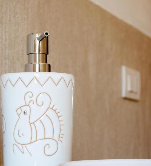 חדר משפחתי צדדי נוף לים, La Minditta