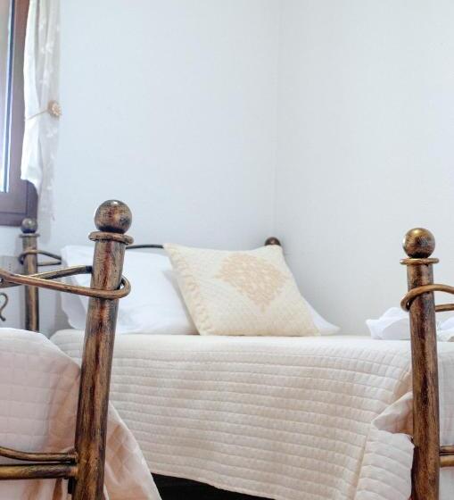 חדר משפחתי צדדי נוף לים, La Minditta