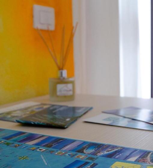 חדר משפחתי נוף לים, La Minditta